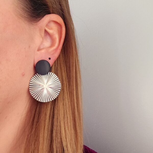 Crinkle Circle - Silver