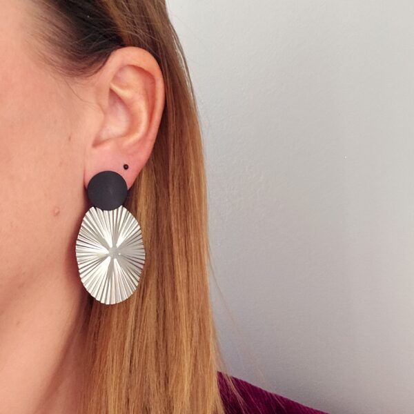 Crinkle Oval - Silver