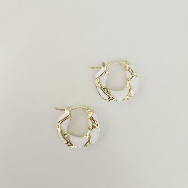 Endless Spot - White